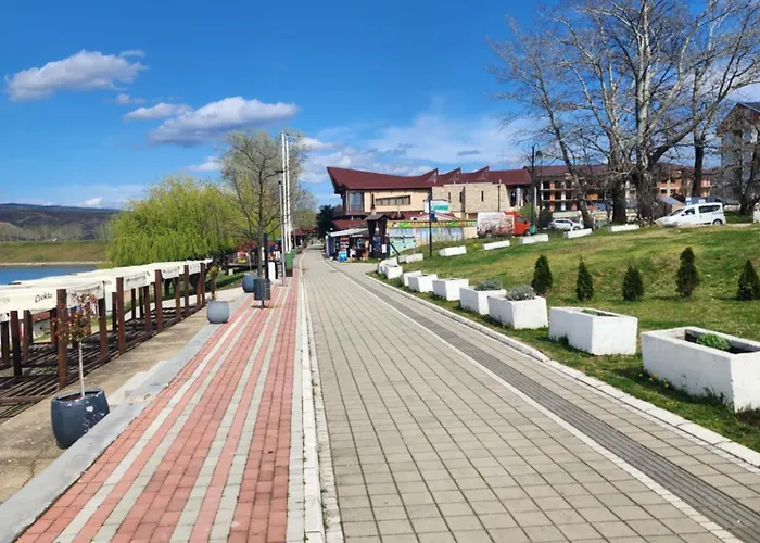 Riva Srebrno Jezero * Veliko Gradište