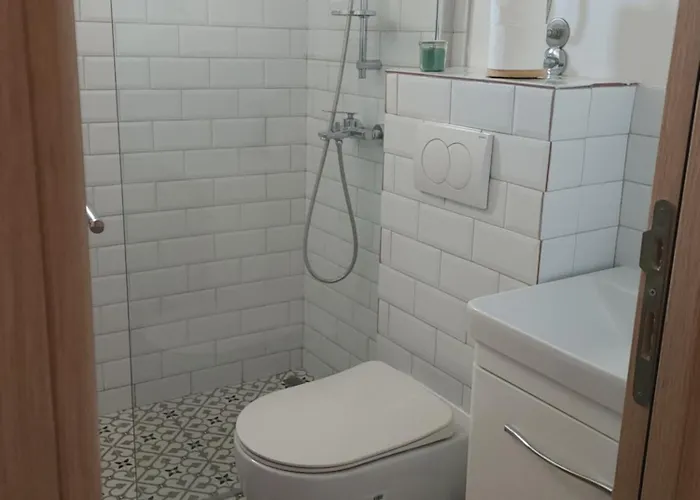 Riva Srebrno Jezero *